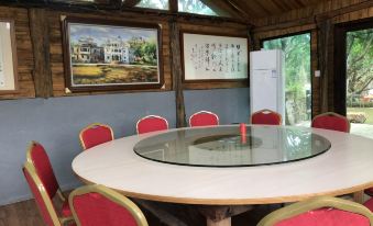Floral Hotel · Taishan Shenchuan Koi Holiday Villa