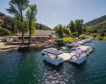 The Lodge at Blue Lakes Hotels in Lake County
