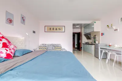 Jiujiang Senlan Characteristic Apartment (High-speed Railway Station) Hotels in Lushan Railway station Business Circle