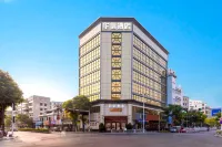 Huaxin Hotel(Zhuhai Daxin Xinduhui Branch) Hôtels à proximité de : Doumen Passenger Transport Terminal (Zhuhai Doumen Tobacco Monopoly Bureau North)