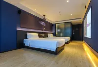 Jupian Movie Hotel (Pingyang Aojiang Xinhenan Road)