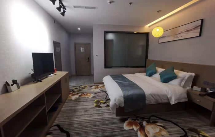 Yiju Hotel