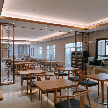 Remus Hotel