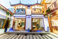 LiJiang Shiningland Resort Hotel（Lijiang Old Town） - 4 stjerner