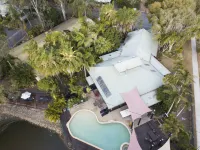 Colonial Village Resort