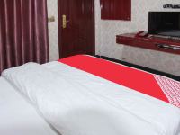 格尔木白驼宾馆 - 标准大床房