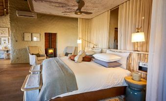The Motse - Tswalu Kalahari Luxury Private Game Reserve - Housity