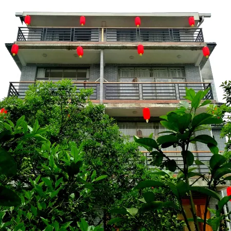 Danzhou to Things View Hotel