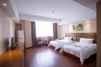 Longhai Liangyou Hot Spring Hotel Hotels near Longchi Fresh Food Shopping Plaza