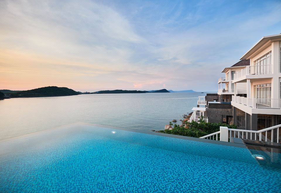 5. 프리미어 빌리지..