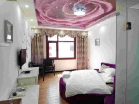 衡阳岳云人家客栈 - 水床圆床房