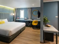The Mulberry Bangkok Khaosan Road Hotels near Brick Bar