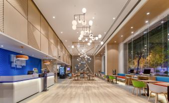 Holiday Inn Express Ningbo City Center