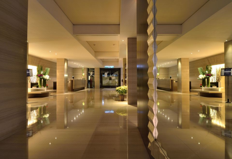 1. 레 스위트 타이..