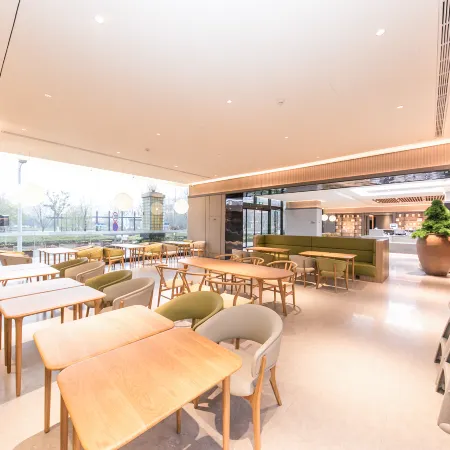 JI Hotel (Jiaxing Nanhu World Trade Center)
