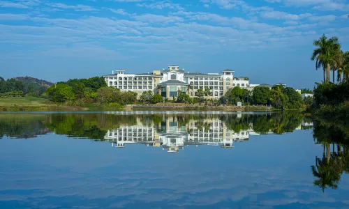 Sands Lakeside Hotel