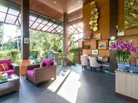 Mai Morn Resort Hotels near Makham Bay