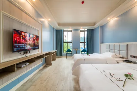 Qianshi Jinsheng Hotel