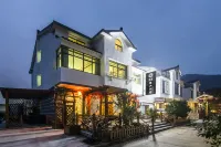 Floral Hotel·Banshan Xiaoju Zen Inn Near Lingshan Giant Buddha (Nianhuawan Resort Branch) - albergo