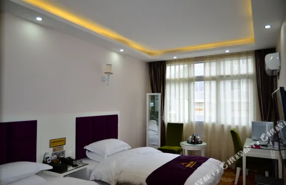 威信巴黎春天酒店