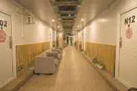 Paoju Factory Youth Hostel (Beijing Summer Palace Subway Station Branch)