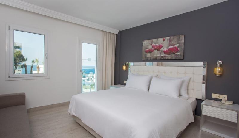 Le Bleu Hotel & Resort Kusadasi - Ultra All Inclusive