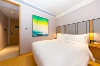 JI Hotel (Guiyang Jiaxiu Tower Minsheng Road Delicious Street)