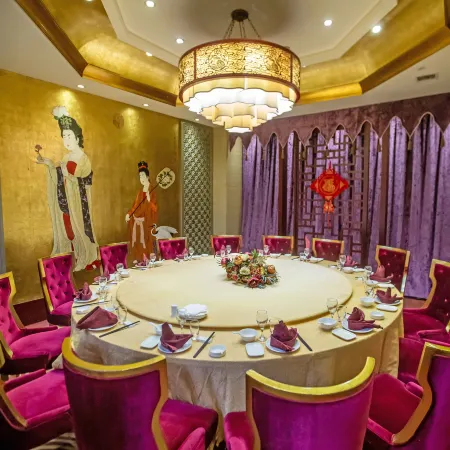 Jing Hu Exquisite Hotel