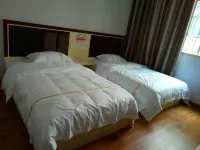 Lijiang Liyuan Hotel Hotels near Baibei Miaozhai
