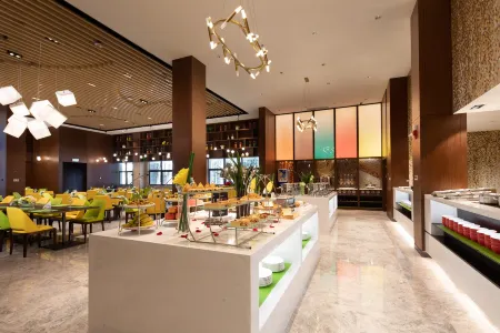 Hampton by Hilton Taizhou Hailing Отели рядом с достопримечательностью «Taizhou University»