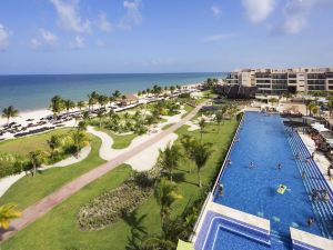 Royalton Riviera Cancun, An Autograph Collection All-Inclusive Resort & Casino