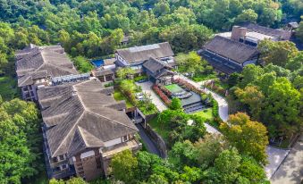 Wuzhishan Yatai Rainforest Hotel