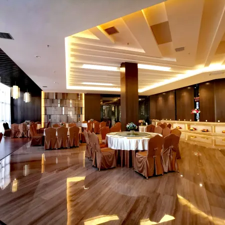 Yanlu·Huangling Hotel