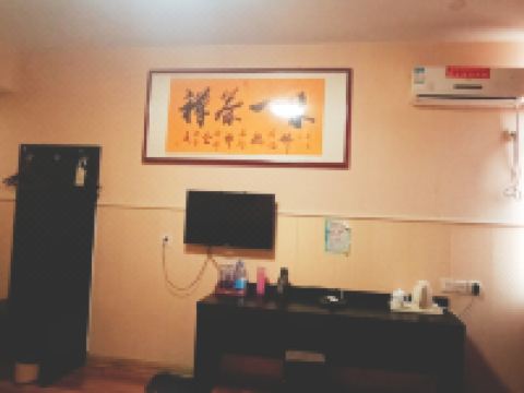 兰陵都市经典快捷酒店 - 舒适三人间