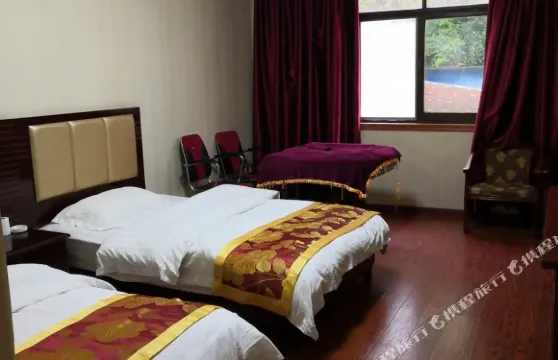 彭澤沿江商務賓館