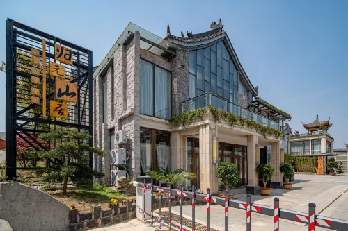 Guiyuan Mountain home