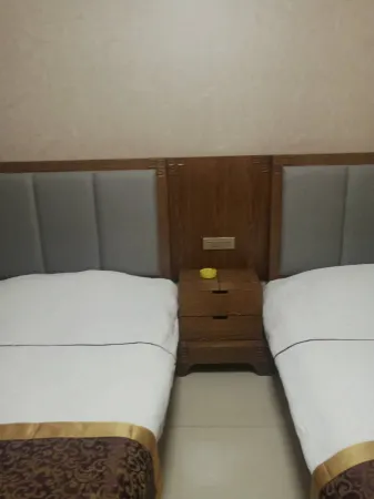 Pianguan Haotai Business Hotel Отели в г. Пяньгуань