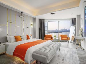 Subai Riverview Hotel(Changsha Wuyi Square Store)