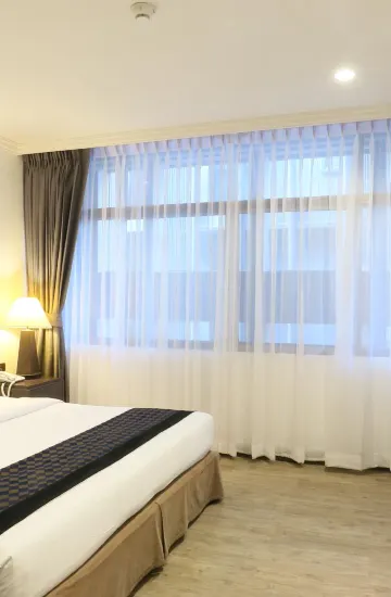 One Bedroom Suite Premium