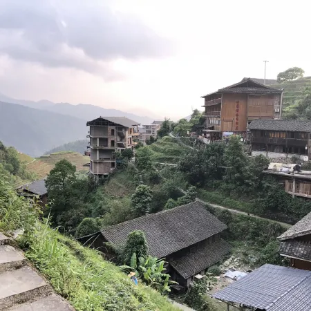 Longji Muyunju Boutique Homestay (Ping'an Zhuangzhai Seven Stars and Moon Viewing Point )