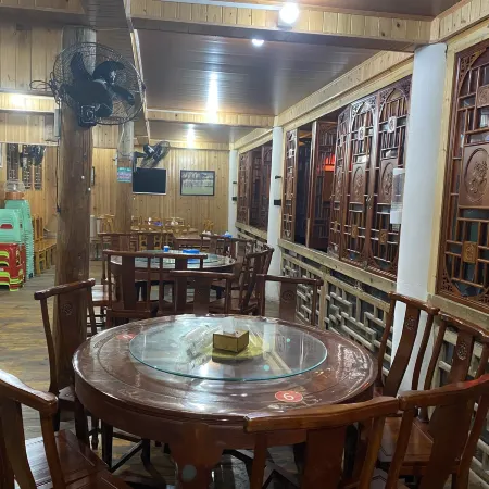Old Wine Shop Inn, Lutan Ancient Town