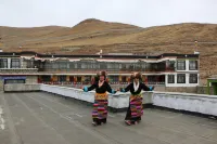 Langkazi Yanghu Tribe Family Hotel