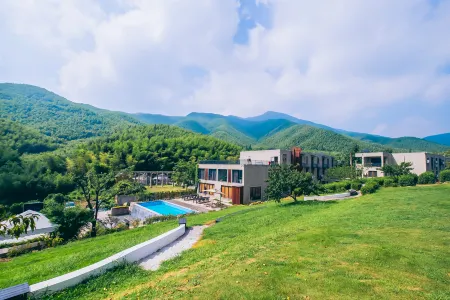 Moganshan Freetime  Hotel Отели рядом с достопримечательностью «Yu Village Cultural Market»