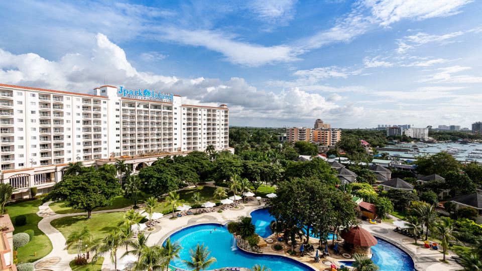 Jpark Island Resort & Waterpark Cebu