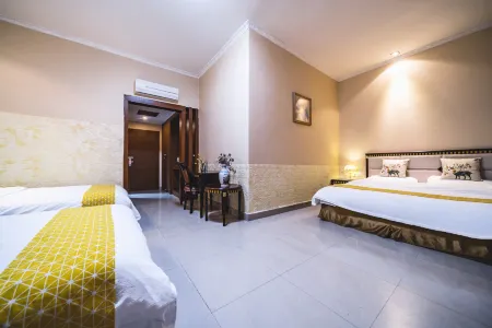 Love Song Hotel Отели рядом с достопримечательностью «Zouhun Bridge (Walking Marriage Bridge)»