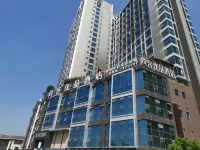 Shankee Tea Style Hotel (Mianyang City Fucheng District High-speed Railway Station)