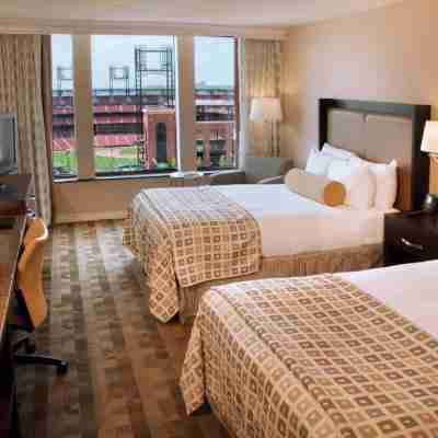 Hilton St. Louis at The Ballpark Rooms
