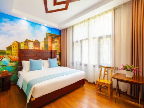 Floral Hotel · Zhangjiajie in the spring hotel (Wulingyuan National Forest Park store)