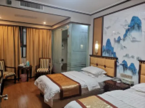 Quanzhou Yongchun Qiaoyou Business Hotel