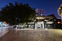 Moonlight Courtyard Hotel (Kunming Nanping Street and Near the train station) Hotels near Kunming Metallurgy College (Xuefu Road)